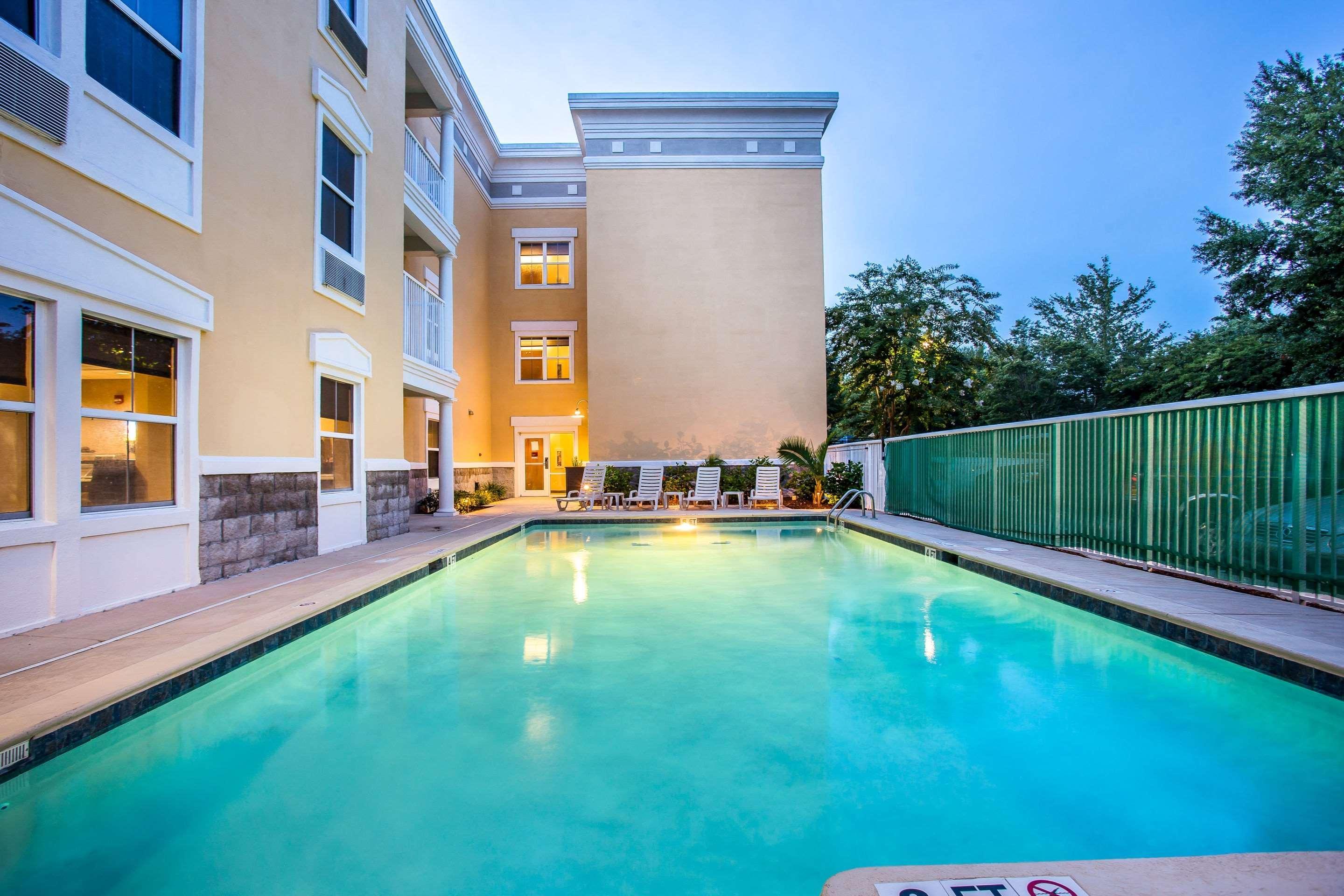 Comfort Suites At Isle Of Palms Connector Mount Pleasant Exterior foto
